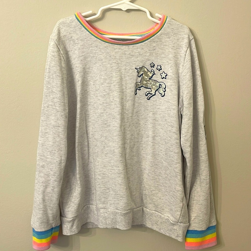 Dreamer sweatshirt with unicorn on front